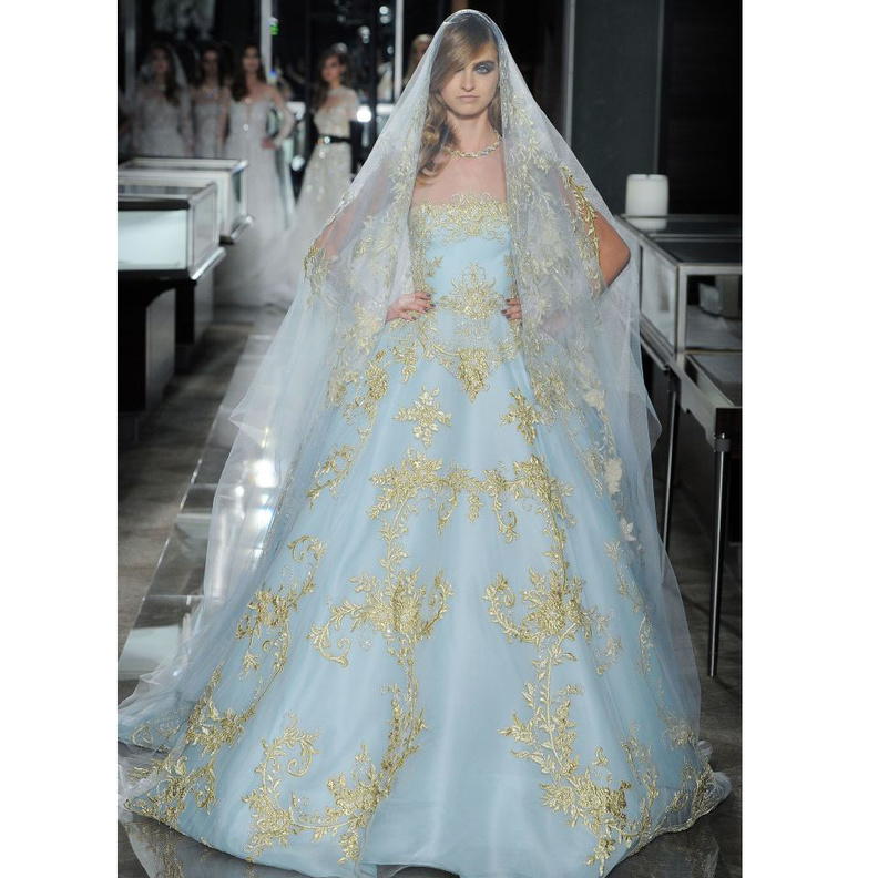 فستان عرس من زهير مراد من التول الشفاف