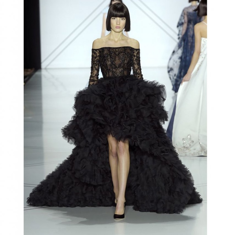 فستان سهرة اسود من رالف اند روسو