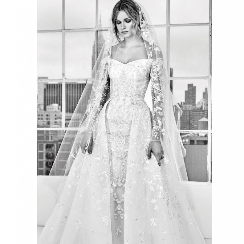 من مجموعة ريم عكرا لربيع 2018 فستان عرس