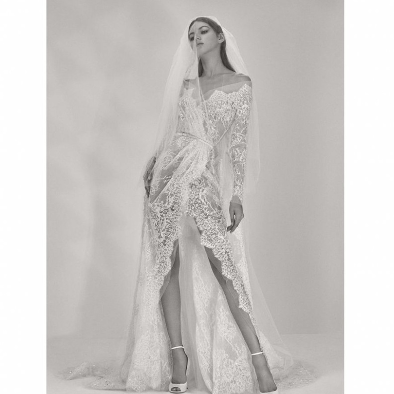 صور فساتين زفاف من دار أزياء إيلى صعب من مجموعة ربيع 2017