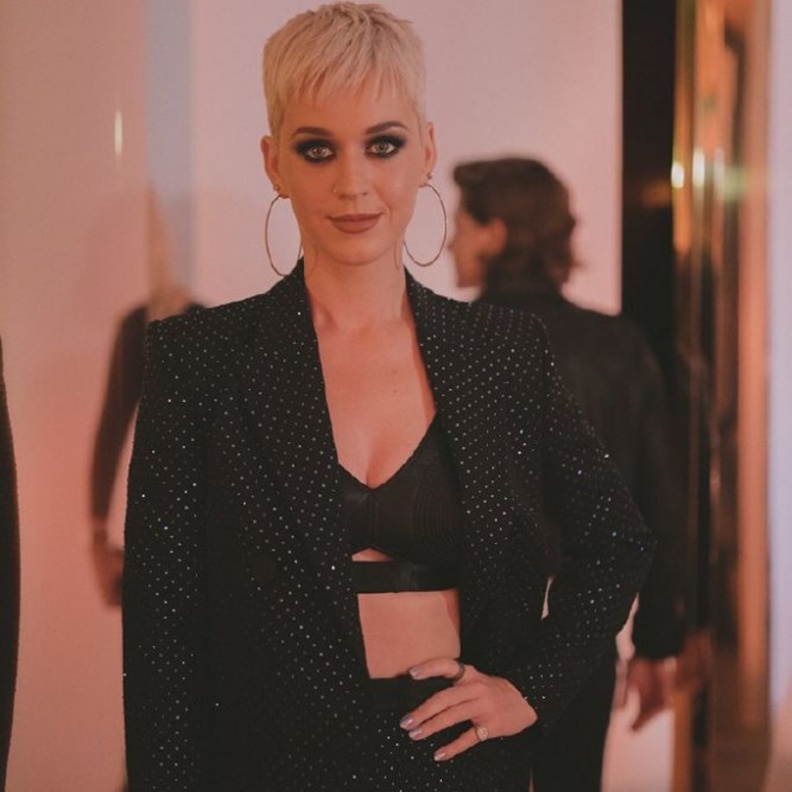 CELEBRITIES_AMBIANCE