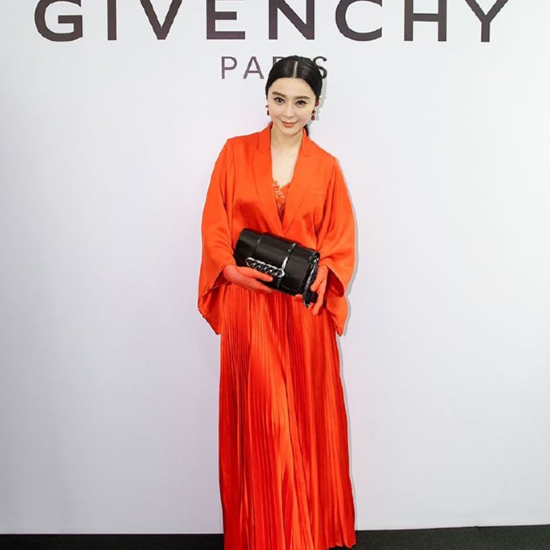 resized_Tiffany Tang - حقيبة Infinity Flap