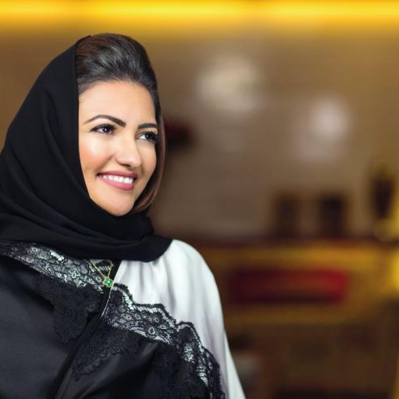 لقاء خاص مع مصممة العباءات السعودية سماح خاشقجي 