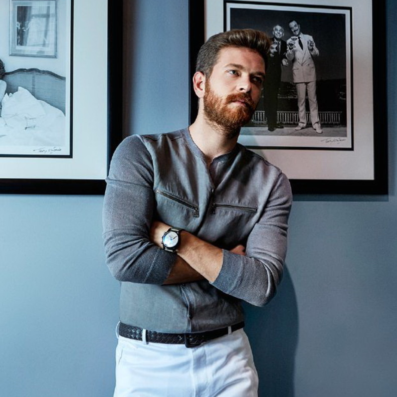 أنجين أوزتورك لـ"هي" : "كلنا نمثل" ولم أعتمد على وسامتي