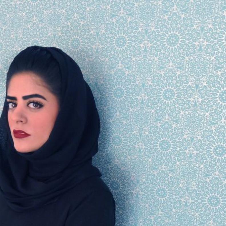 صاحبة دار Bleach الإماراتية بدرية فيصل لـ"هي": أنصح المرأة العربية أن تكون أكثر انفتاحاً على التصاميم العصريّة