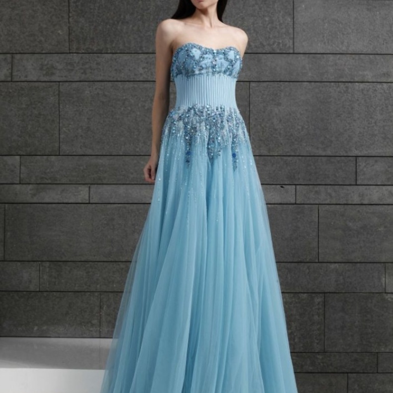 أجمل 8 فساتين للخطوبة بتوقيع المصمم طوني ورد