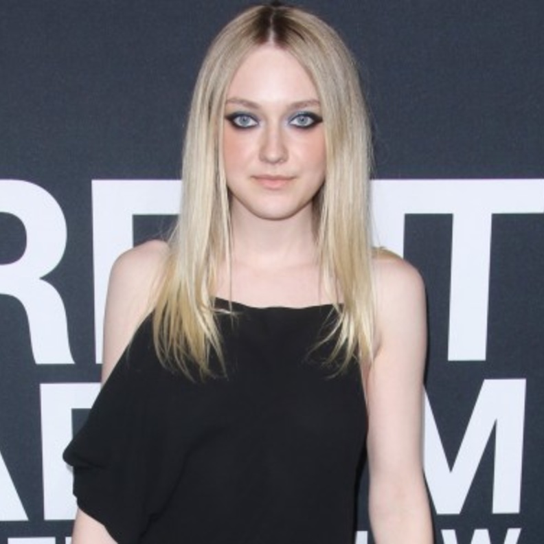  داكوتا فاننج