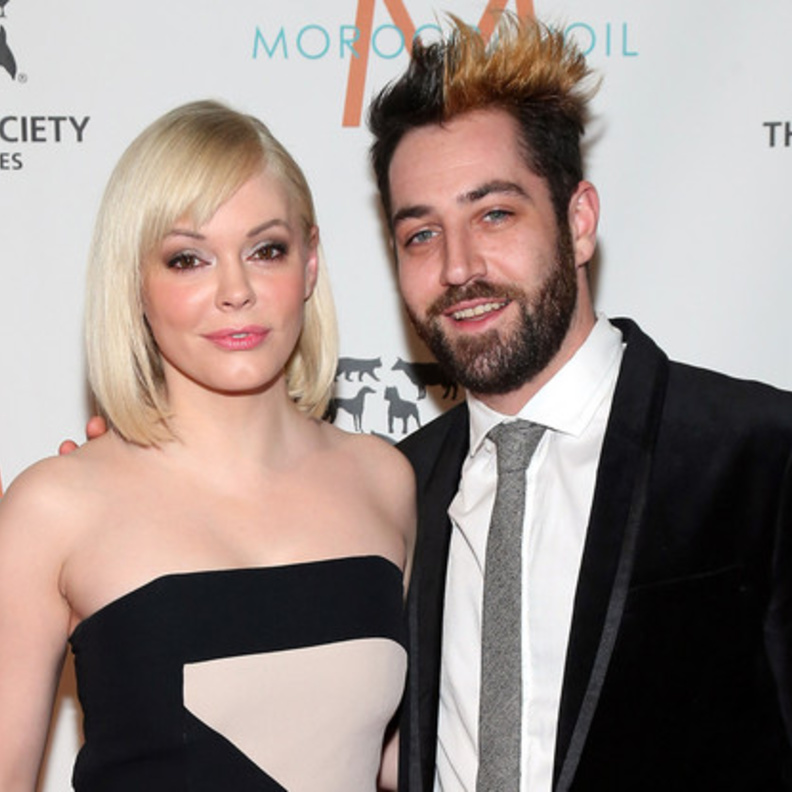 روز مكجوان تعقد قرانها على ديفي ديتيال