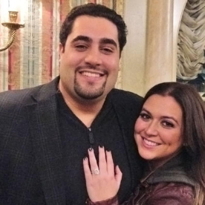 خطوبة لورين مانزو وصديقها سكاليا فيتو