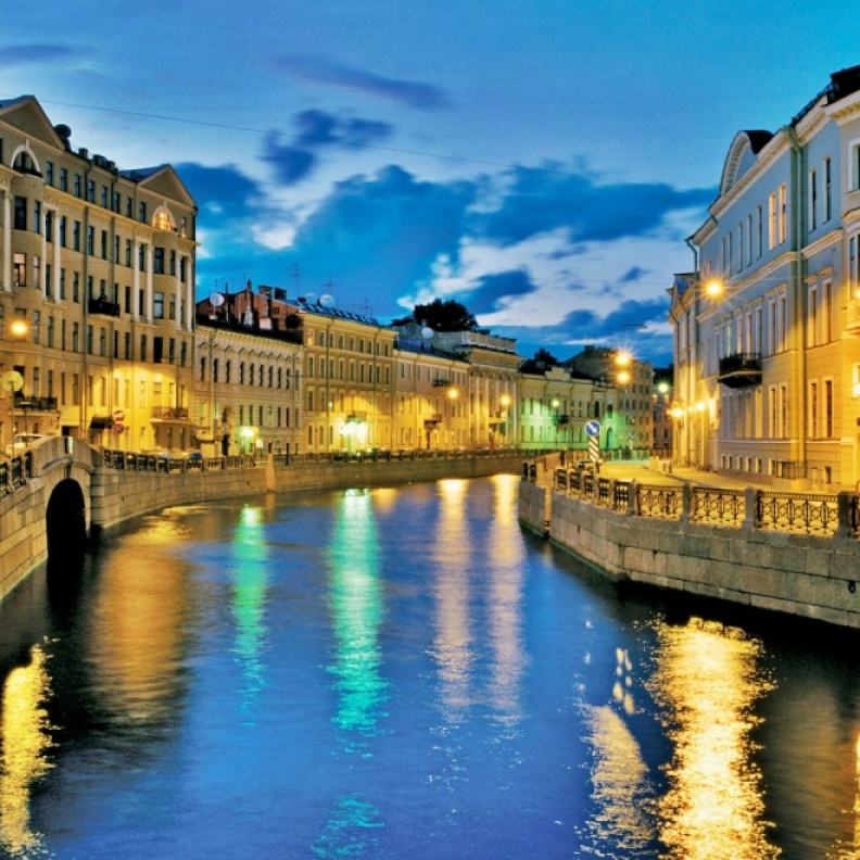 Saint Petersburg .. مدينة الجسور والليالي البيضاء