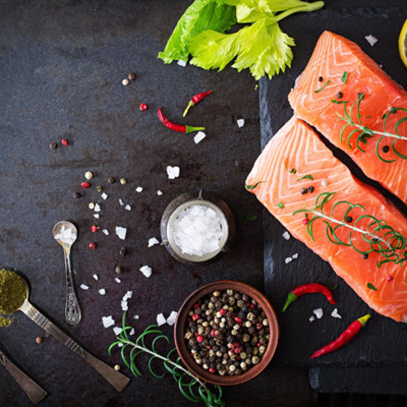 فوائد صحية كثيرة للسلمون