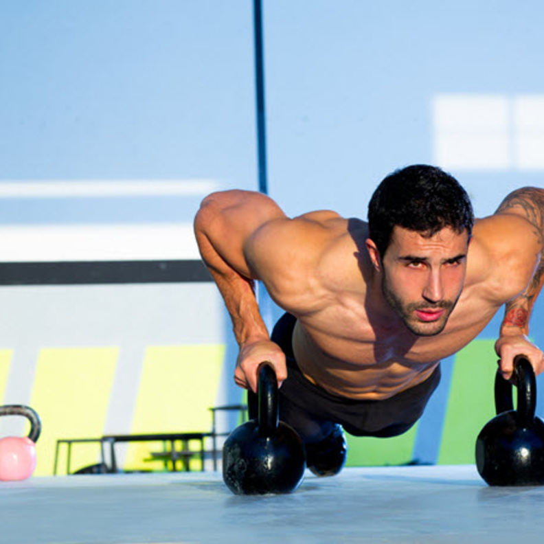 تناول بعض الأطعمة يساهم بفعالية في بناء وتقوية العضلات