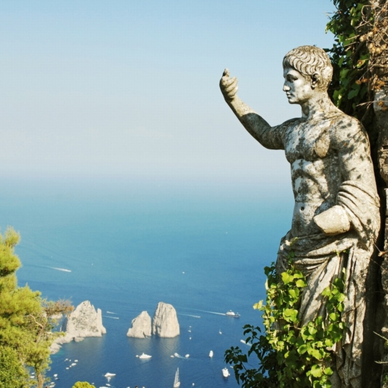 رحلة ممتعة إلى كابري الإيطالية 