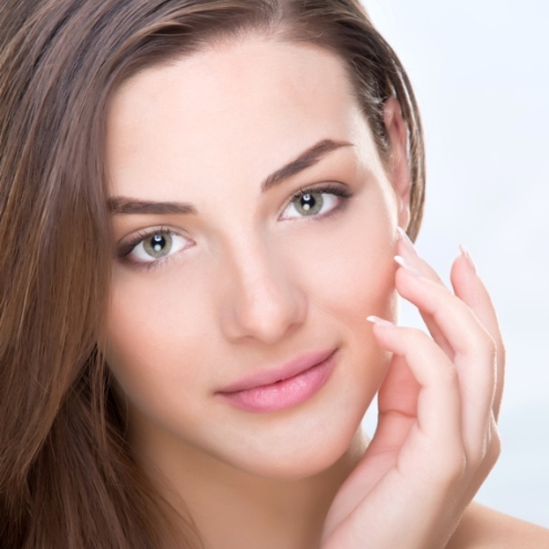 الاسبرين يعمل على تنظيف بشرتك وغلق المسامات