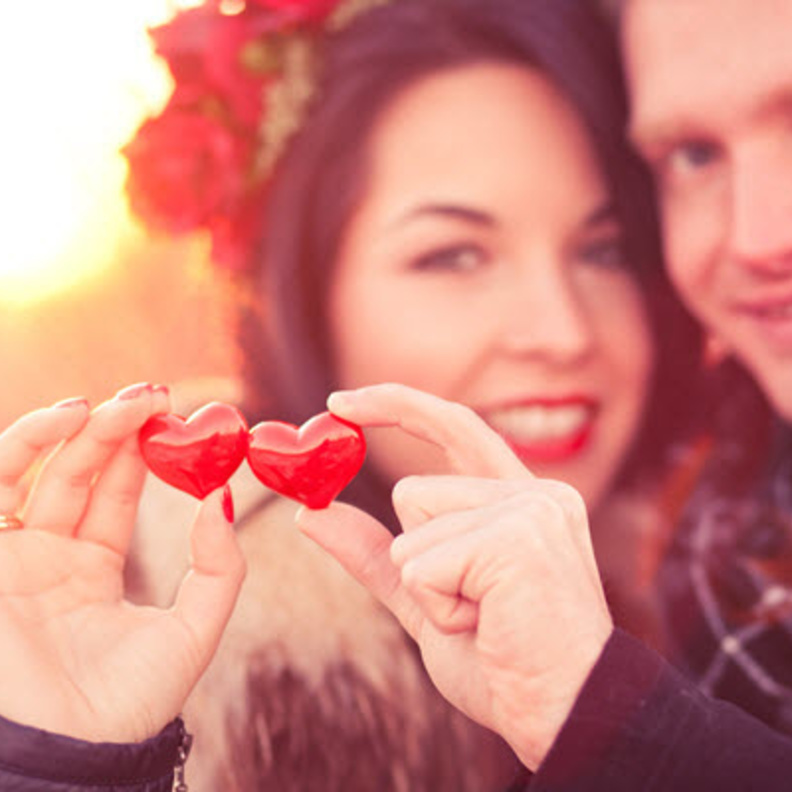 ليكن احتفالكما مميزاً هذا العام