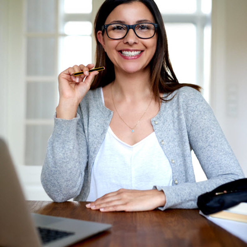 أعراض صحية تترافق مع الجلوس لوقت طويل