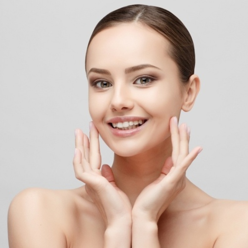 البشرة تحتاج الى الفيتامينات المتنوعة