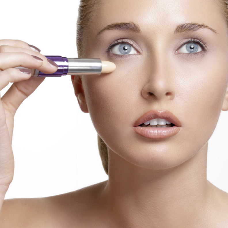 اختاري مصحح لون البشرة الانسب لبشرتك