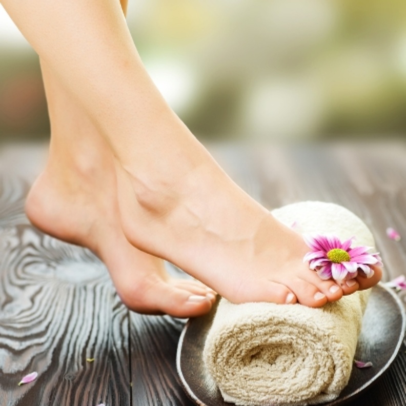 تشقق القدمين