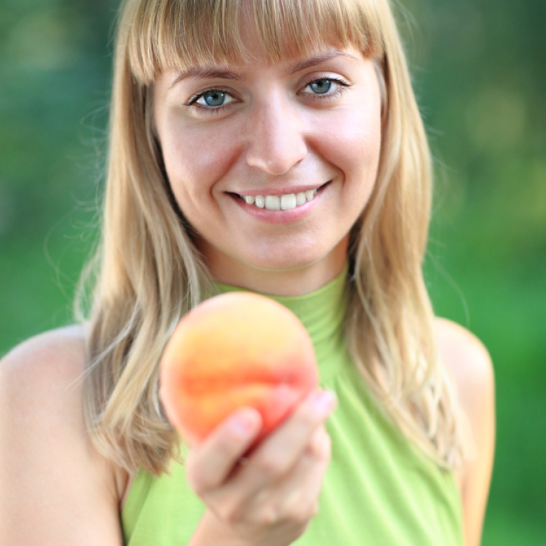 الخوخ يبطئ من نمو سرطان الثدي 