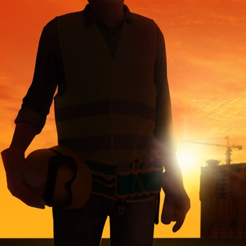 وزارة العمل تعلن موعد نهاية نظام منع العمل تحت الشمس بالسعودية