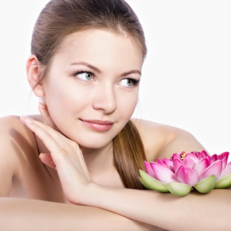 استخدمي الخلطات الطبيعية لتفتيح الجسم