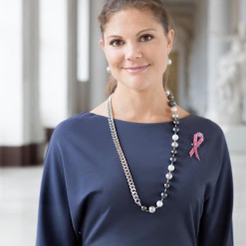 الأميرة فيكتوريا ترعى حملة Pink Ribbon