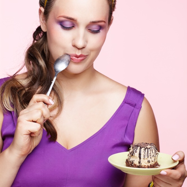 هل يمكن للشخص البدين تناول الحلوى خلال العيد؟