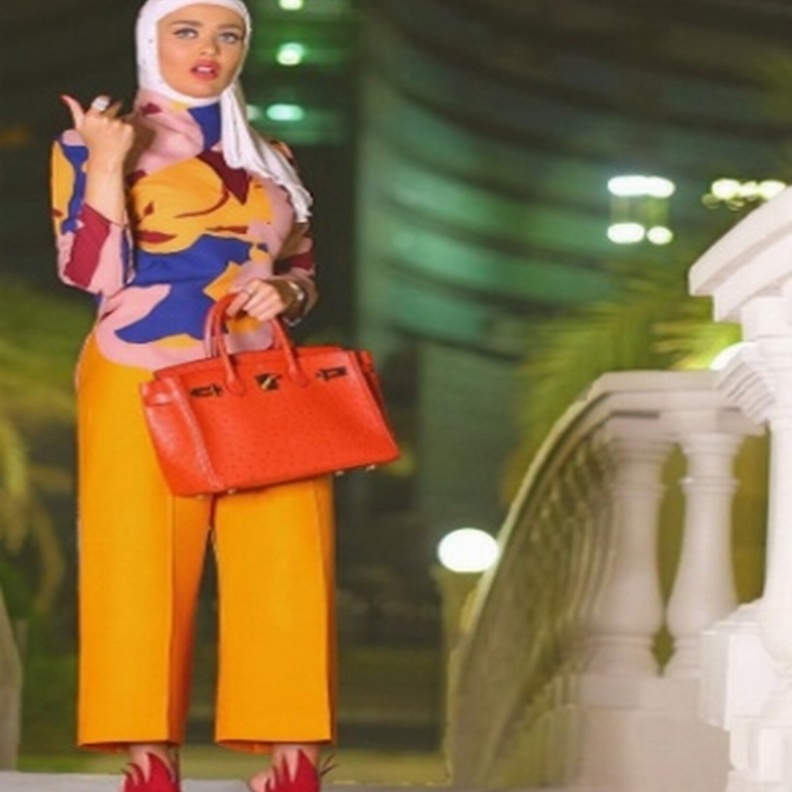 مرمر تتألق بحذاء غريب من توقيع دارGiuseppe Zanotti 