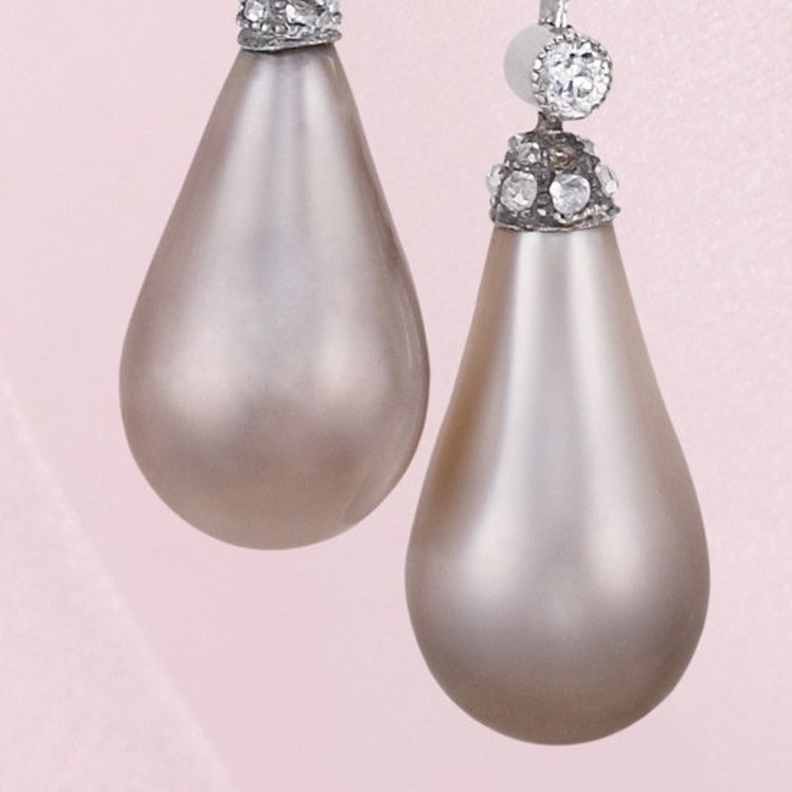 بيع لآلئ الإمبراطورة أوجيني في مزاد دويل نيويورك