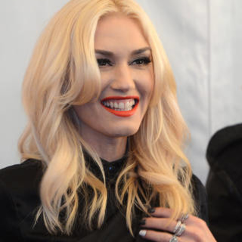 غوين ستيفاني تتألق بمجوهرات Bulgari