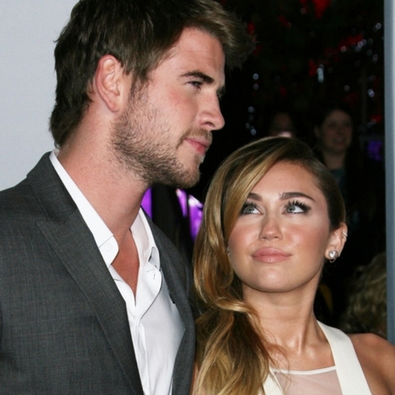 ليام هيمسوورث يخون مايلي سايرس للمرة الثانية ؟