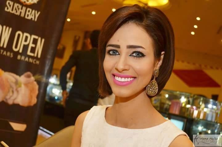 رنا سماحة تقدم أول بطاقثة تعارف لجمهور الخليج