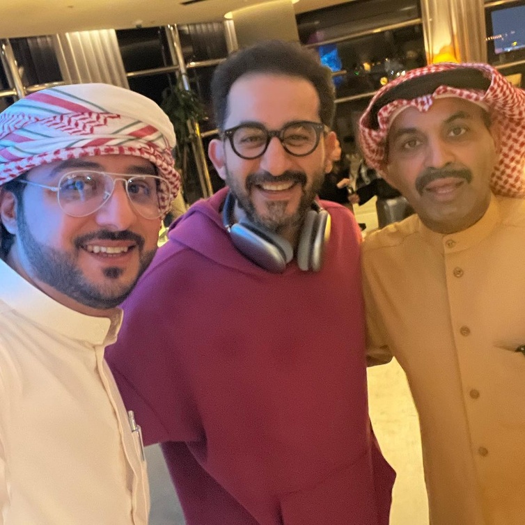 أحمد حلمي وطارق العلي في السعودية للمشاركة في حفل جوائز joy awards 