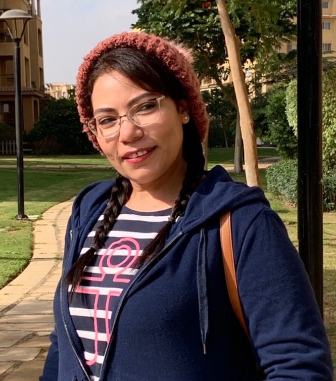 الفنانة إيمان السيد