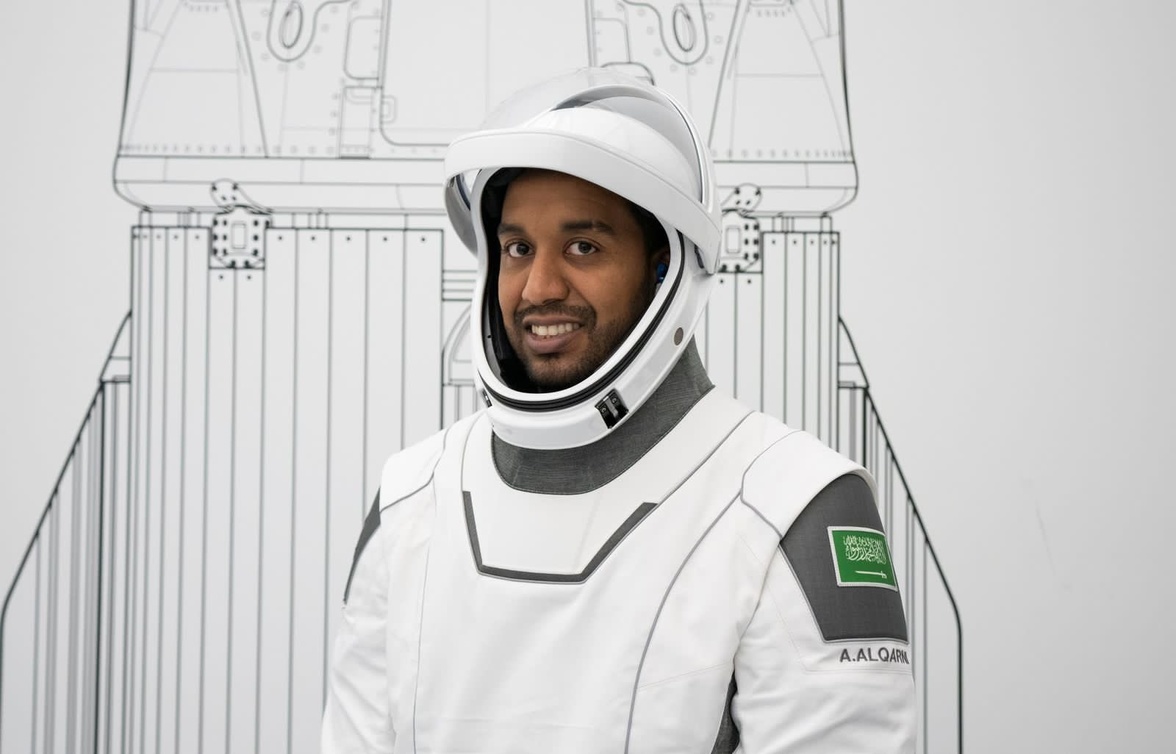  علي القرني 