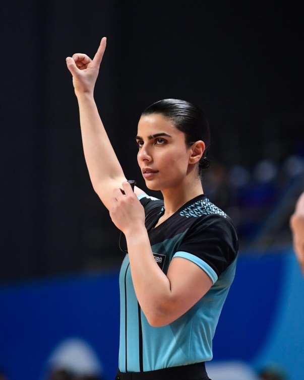  منيرة الشطي حكمة بمواصفات ذهبية 