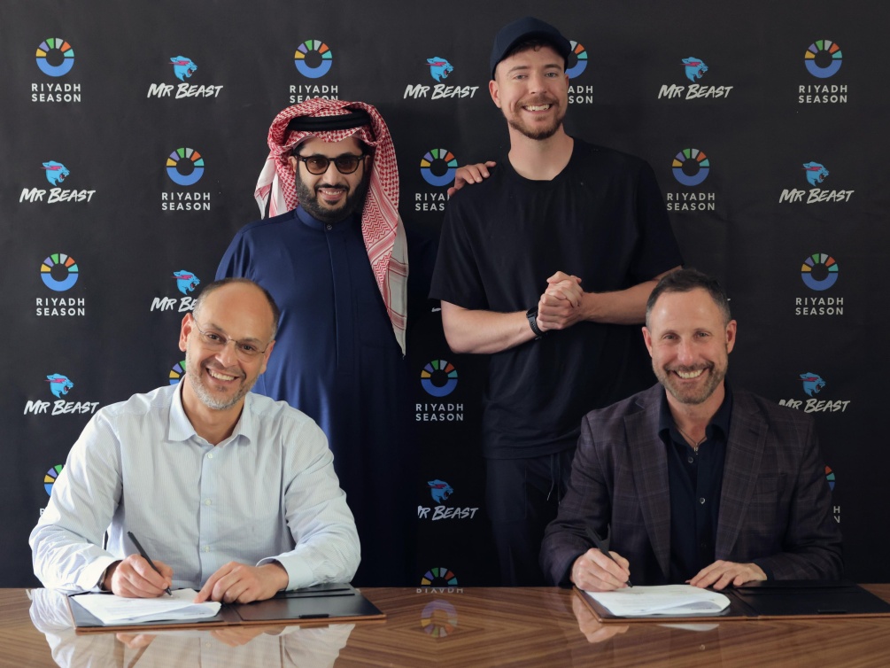 جانب من توقيع مستر بيست لإنتاج محتوى حصري لموسم الرياض 