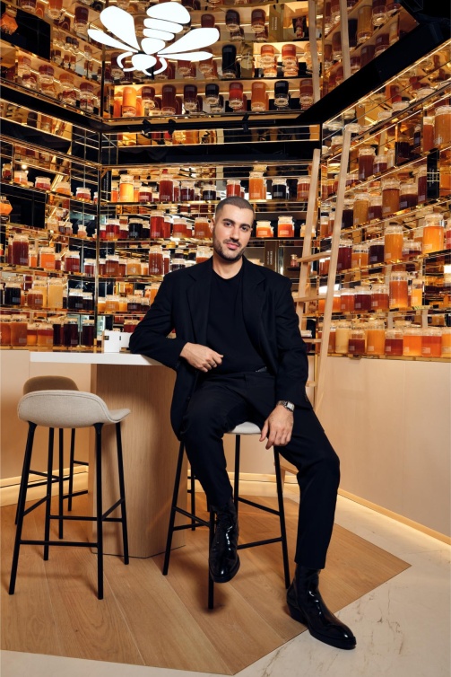 Mohammed Hindash أول سفير إقليمي لدار GUERLAIN لقسم المكياج في الشرق الأوسط
