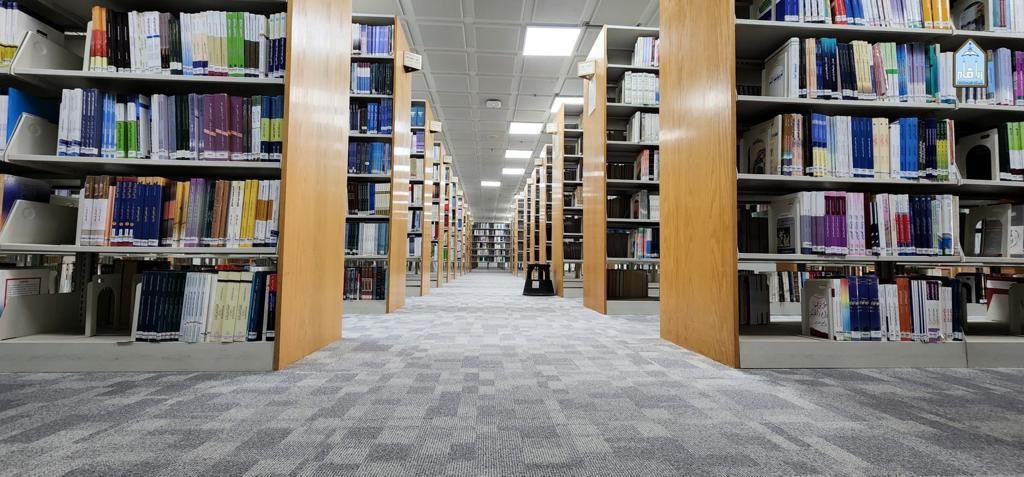  تجربة ثقافية بلمسة استثنائية في مكتبة جامعة الإمام محمد بن سعود الإسلامية 