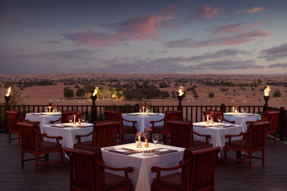  عشاء أستثنائي على أضواء الشموع في منتجع المها 