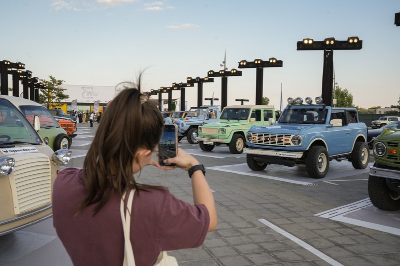  عشّاق السيارات على موعد مع معرض استثنائي يجمع أحدث الإبداعات تحت سماء دبي المفتوحة 