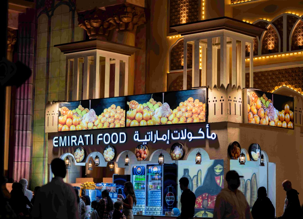  نكهات إماراتية أصيلة تجذب الزوار وتكمل رحلة الاحتفال بعيد الاتحاد في القرية العالمية 