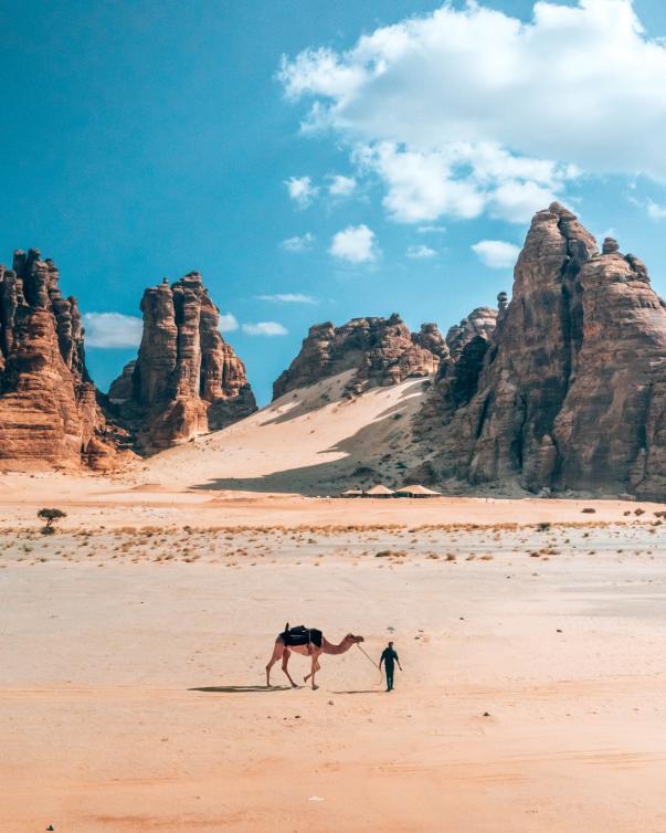  العلا.. وجهة خيالية لعشاق المغامرة في فصل الشتاء 