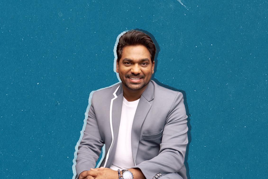  ذاكر خان في عرض فني مباشر 