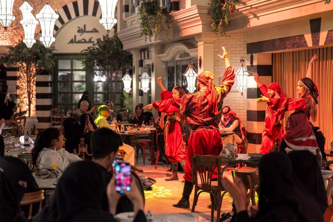  عروض مميزة في مطعم حارة أبو عصام. 