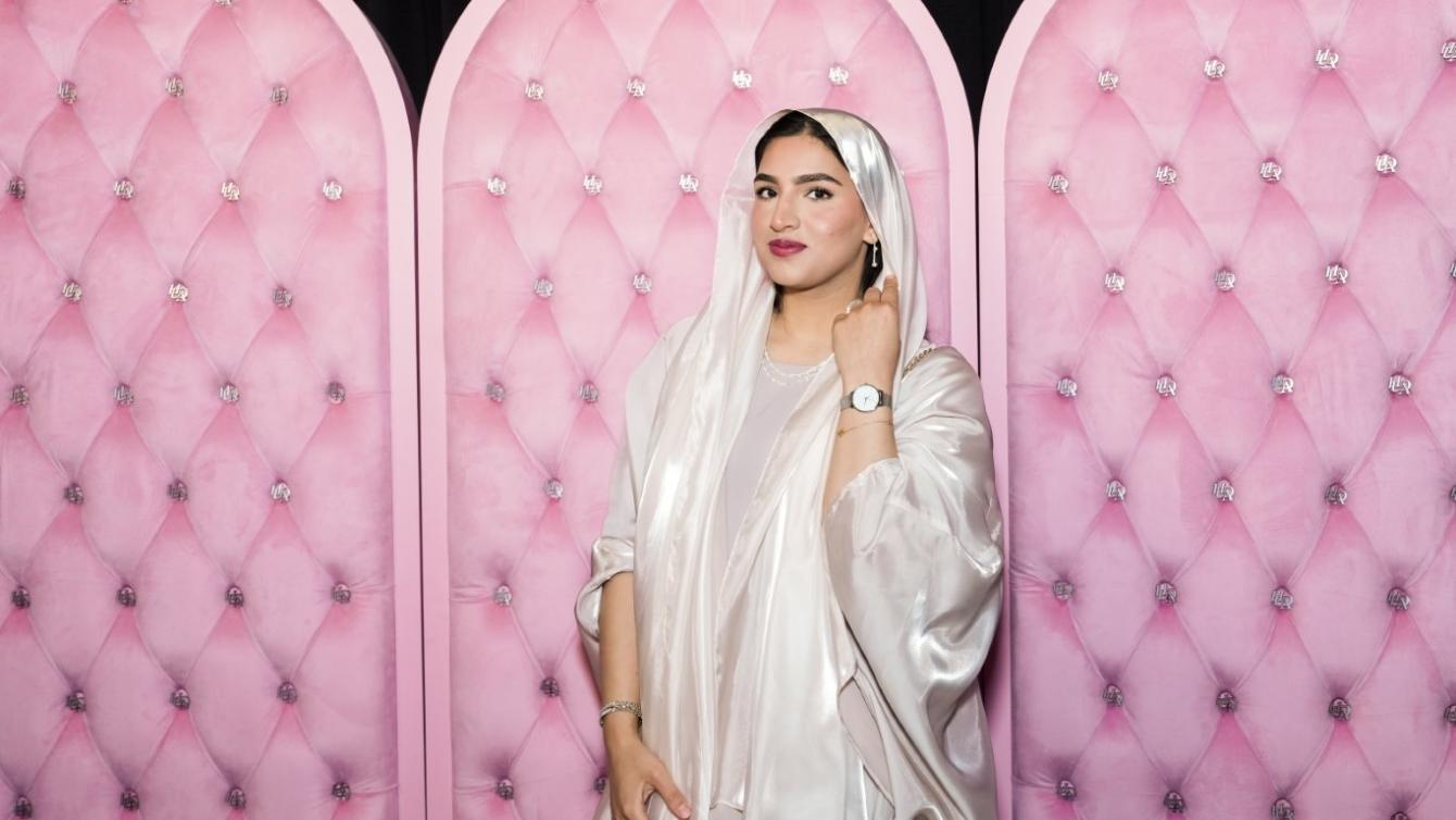 هدى بيوتي تحتفل بإطلاق بودرة Easy Bake Pressed Powder