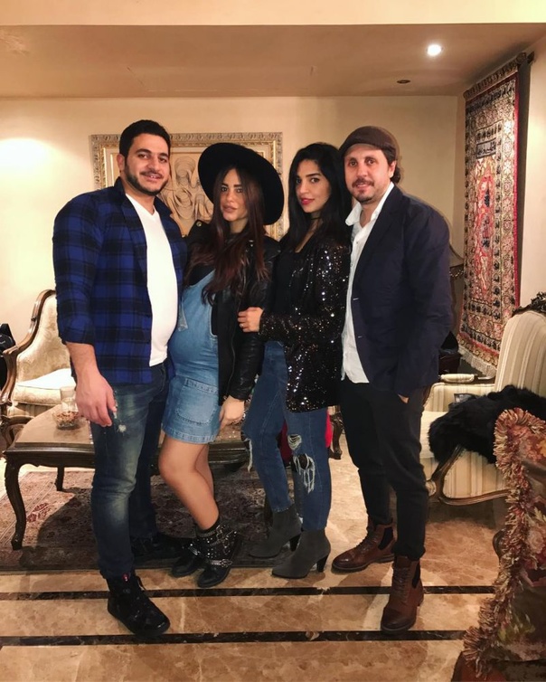 هشام ماجد وكريم السبكى وزوجته شهد رمزى
