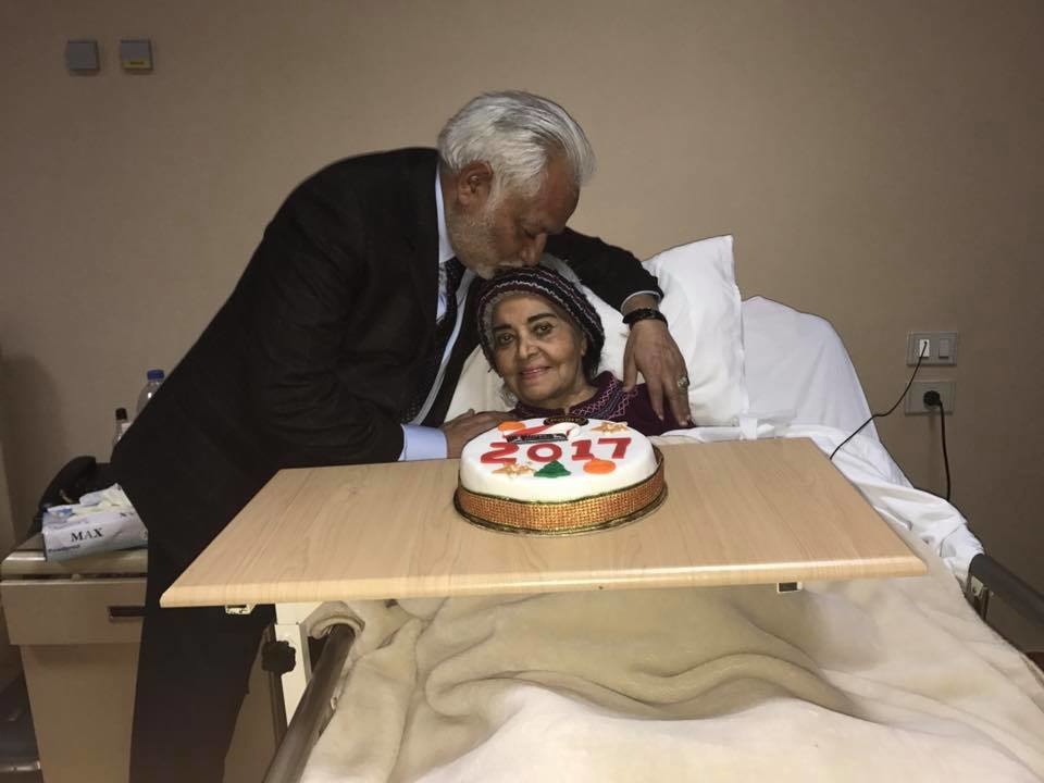 الفنانة القديرة مديحة يسري تعاني من آلام العظام