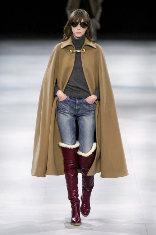 اجمل صيحات الكاب ارتديها مع بداية عام 2020 من Celine